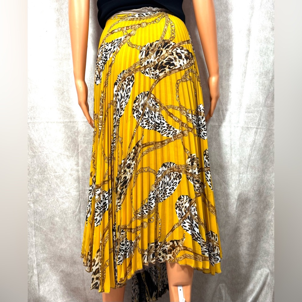 Yellow Pleated Midi Skirt for Casual Resort Wear